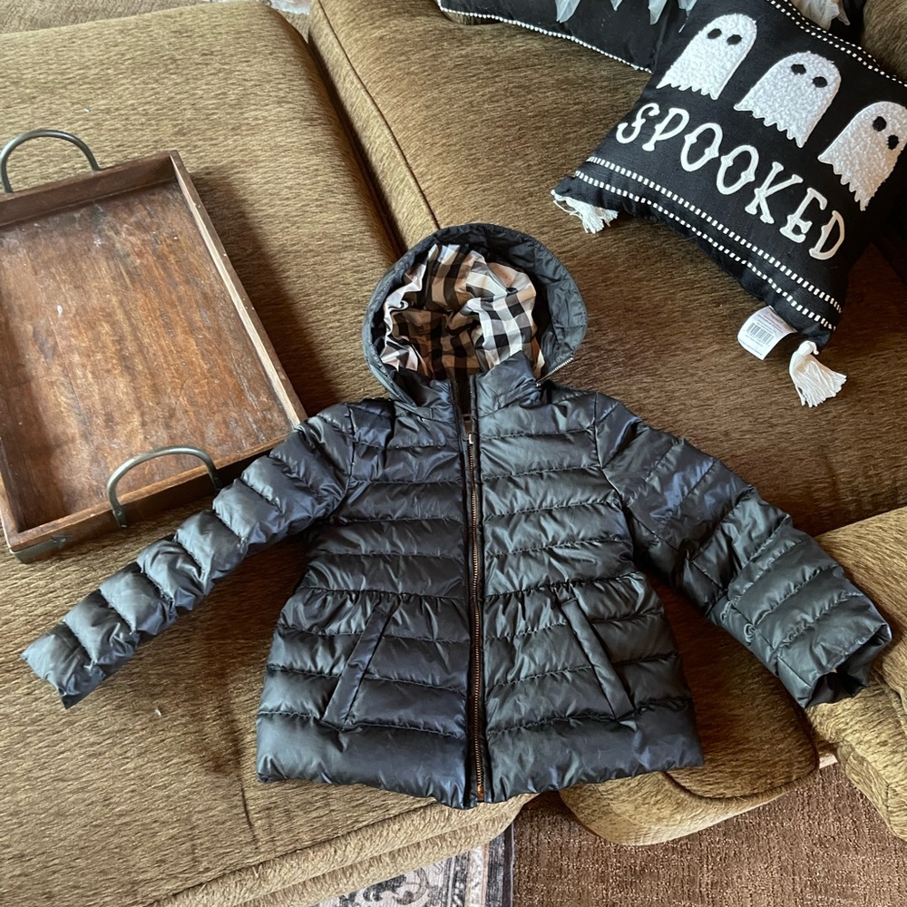 Authentic Burberry Black Puffer Jacket with Plaid Lining